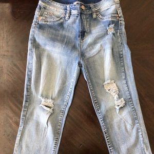 YMI luxe Capri light Wash distressed